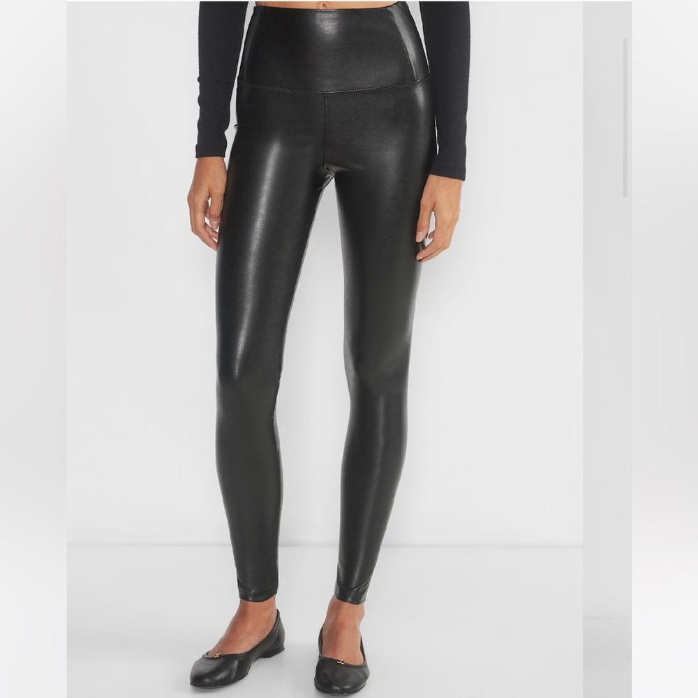 Wilfred Black Daria vegan leather leggings size small